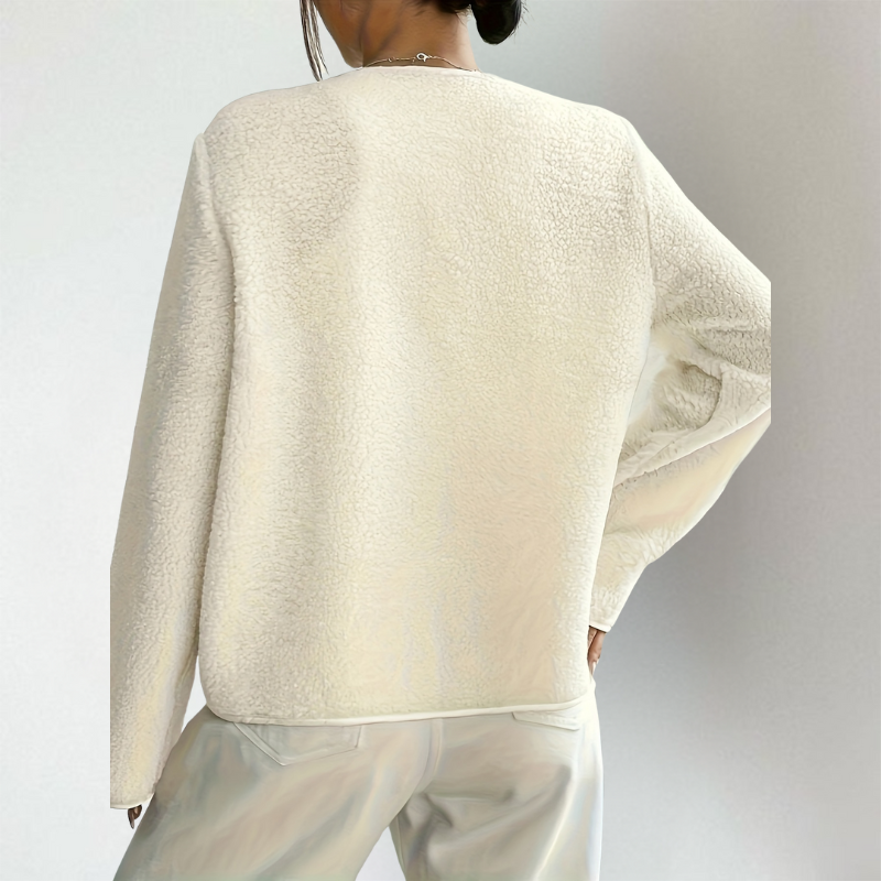 Cacilia - Comfortable Cardigan