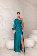 Hilda™ - Elegant Dress with Finesse
