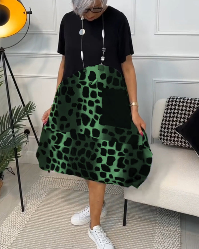 Printed Short Sleeve Dress with Round Neck