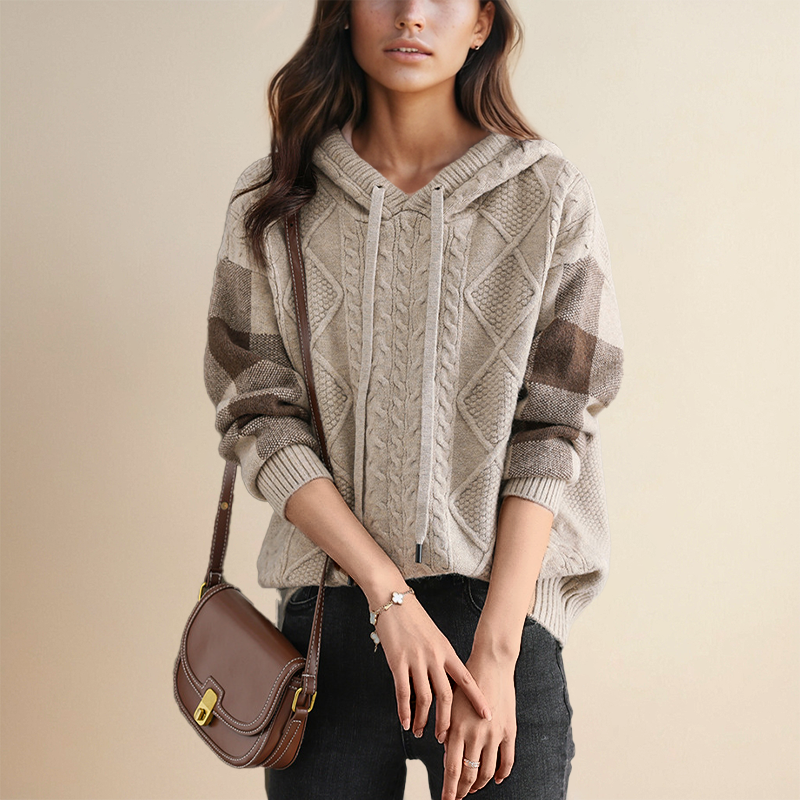 Lynn - Nordic Charm Hoodie