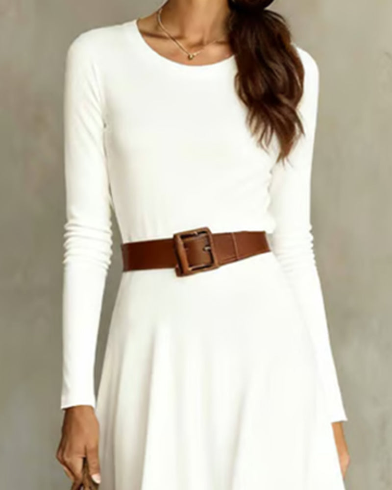 Elegant Solid Dress with Round Neck and Flared Skirt