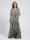 Evadne | Vestido Maxi Bordado con Escote en V
